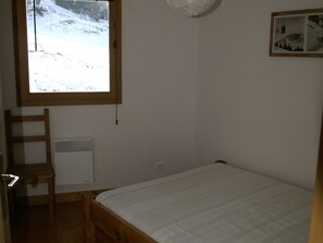 3 camere