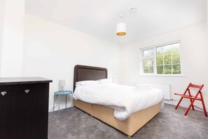 独立别墅, 3 间卧室, 厨房 | 3 多间卧室、熨斗/熨衣板、免费 WiFi、床单