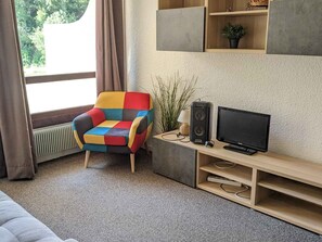 TV
