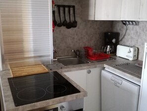 Fridge, microwave, dishwasher