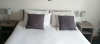 The Reveller Lodgings