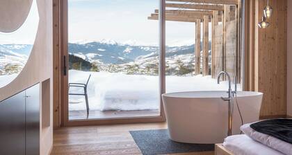 Bel appartement "Aura Chalets No 2" avec vue sur les montagnes, Wi-Fi et jardin