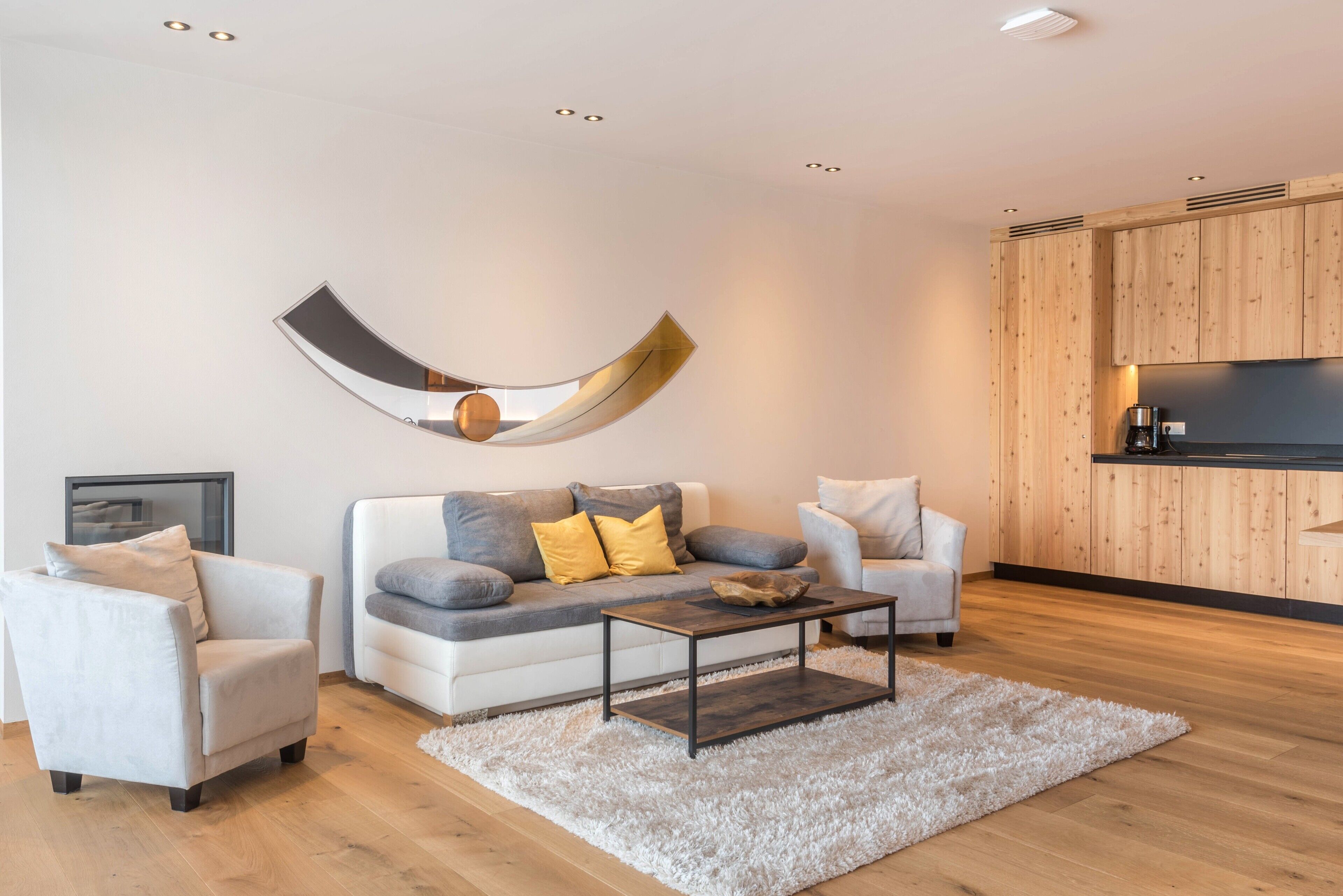 Télévision, cheminée