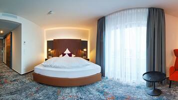 Comfort Room | Premium bedding, down comforters, minibar, in-room safe