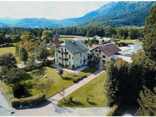 Ferienwohnung, 92qm, 2 Schlafzimmer, 2 Bäder, Balkon mit Bergblick
