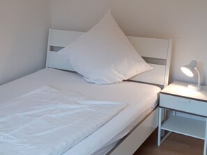 2 makuuhuonetta, internet, vuodevaatteet