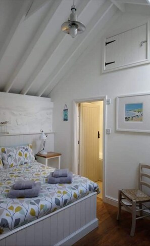 2 soverom, strykejern/-brett, wi-fi (inkludert) og sengetøy