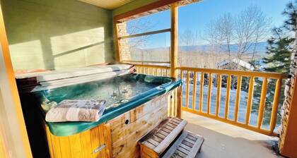 SullivanStone 34 - Golf - Ski - Hike - Chill - Private Hot Tub - Sleeps 10