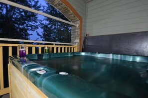 Bain à remous extérieur