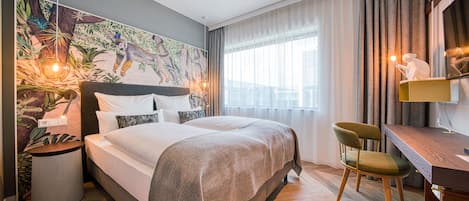 Caja de seguridad en la habitación, escritorio y insonorización