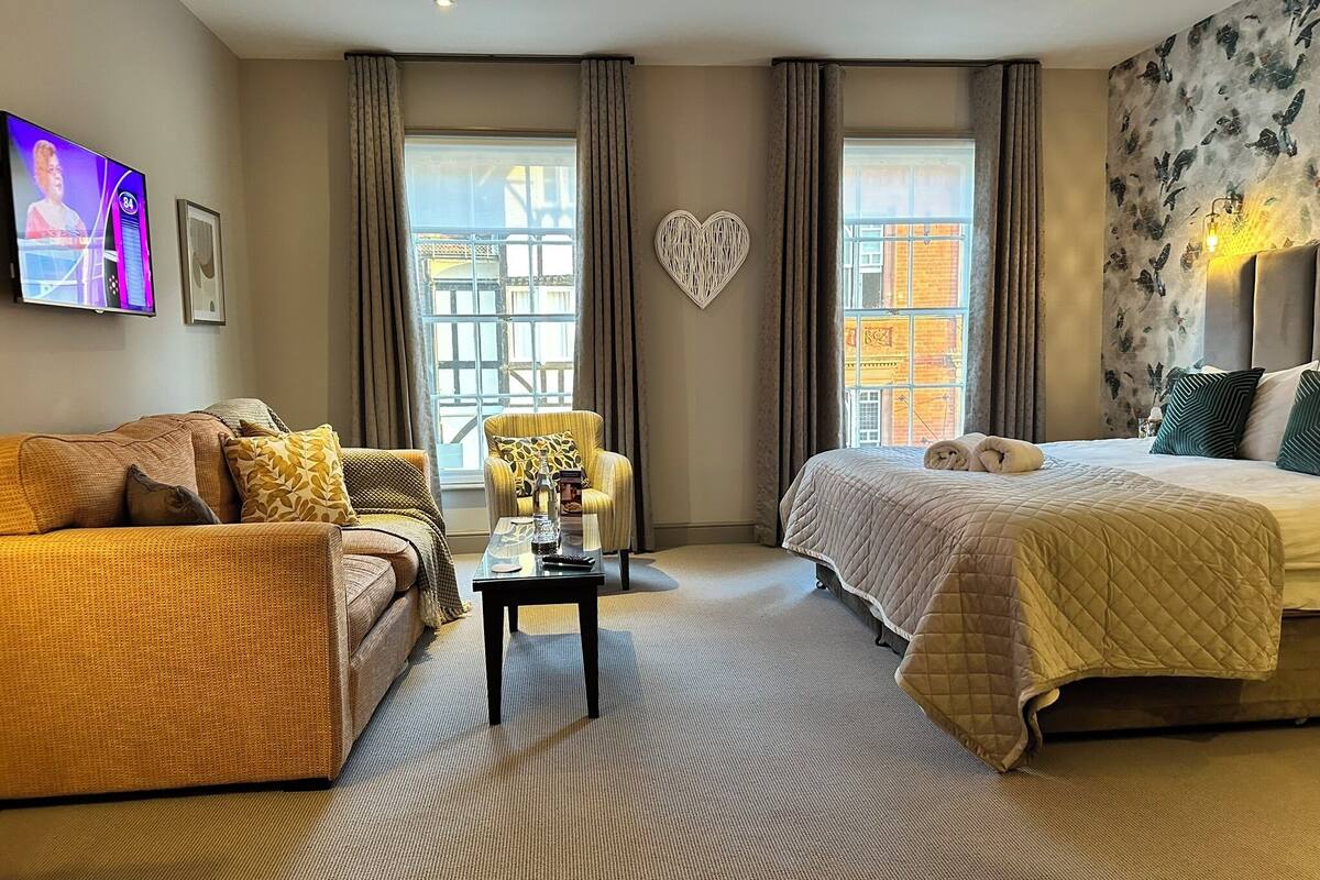 1 bedroom, in-room safe, desk, laptop workspace