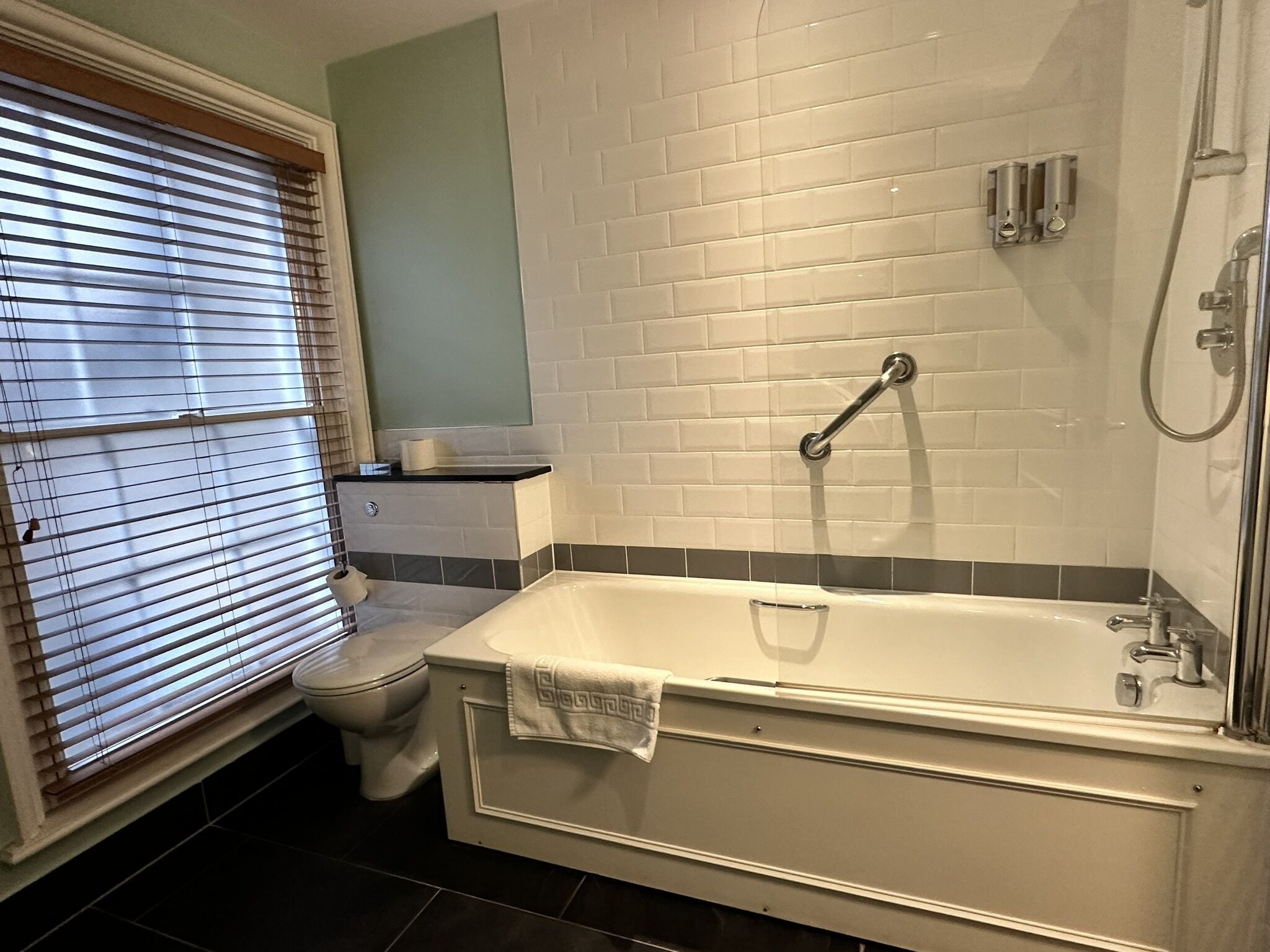 family room | 1 bedroom, in-room safe, desk, laptop workspace