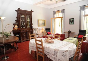 Interior - Classic France Double:AC, BBQ, fresh&clean, garden (Limoux)