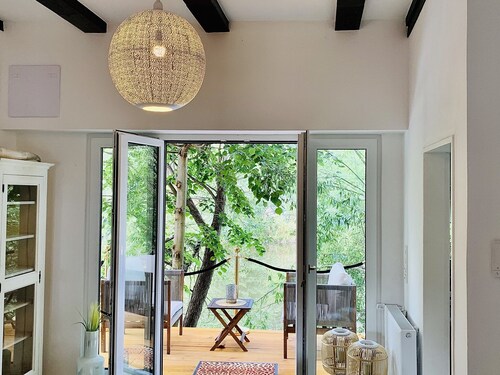 Naabsuite mit Terrasse und Naabblick