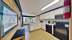 Condo, 2 Bedrooms | Private kitchen | Fridge, oven, coffee/tea maker, toaster