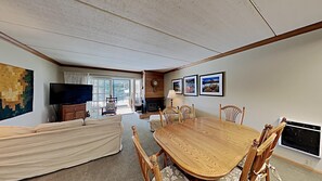 Dining - Spacious 2 Bedroom Condo Just Steps To Mammoth Mountain (Unit 108 at 1849 Condos) by RedAwning (Mammoth Lakes)