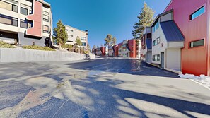 Condo, 2 Bedrooms | Exterior