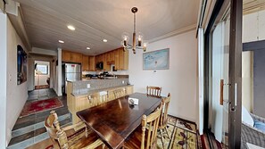 콘도, 침실 2개 | 전용 주방 | 냉장고, 오븐, 커피/티 메이커, 토스터