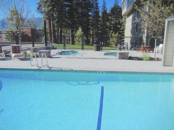 Condo, 3 chambres | Piscine | Piscine extérieure