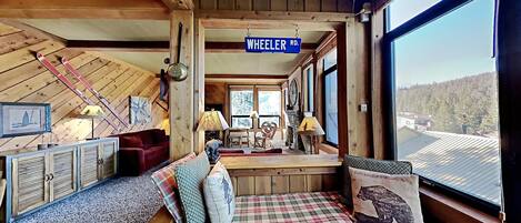 Condo, 2 Bedrooms | Living area