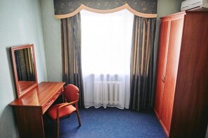 Luxury Room | Minibar, desk, free WiFi - Nikotel Hotel Nikolaev (Mykolaiv)