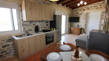 Réfrigérateur, four, plaque de cuisson, cafetiÚre/bouilloire