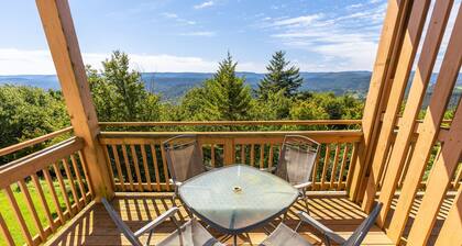Summit Condo 201A - Recently Renovated, Great Views, Close to Village!