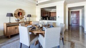 Unclassified image, 3 of 18, button - Luxury Lifestyle In This 1BR Apt - Fairmont Palm Jumeirah (Dubai)