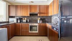 Unclassified image, 4 of 18, button - Luxury Lifestyle In This 1BR Apt - Fairmont Palm Jumeirah (Dubai)