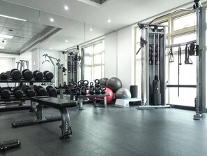 Fitness facility - Enticing Studio in Dubai Marina - Next to Beach! (Dubai)