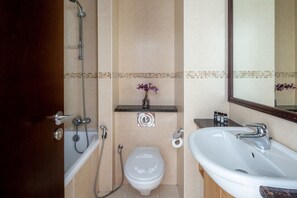 Bathtub