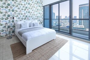 1 Schlafzimmer, laptopgeeigneter Arbeitsplatz, Bügeleisen/Bügelbrett