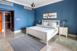 2 bedrooms, laptop workspace, iron/ironing board, WiFi