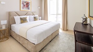 Room - Resplendent 2BR Apartment In The Heart Of Downtown Dubai (Dubai)
