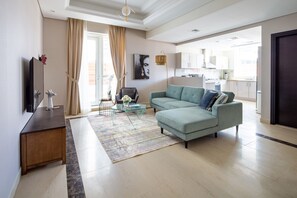 1 dormitorio y espacio para trabajar con un portátil