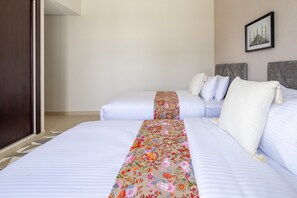 2 habitaciones y espacio para trabajar con laptop