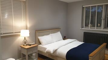 Deluxe Double Room (1) | Free WiFi
