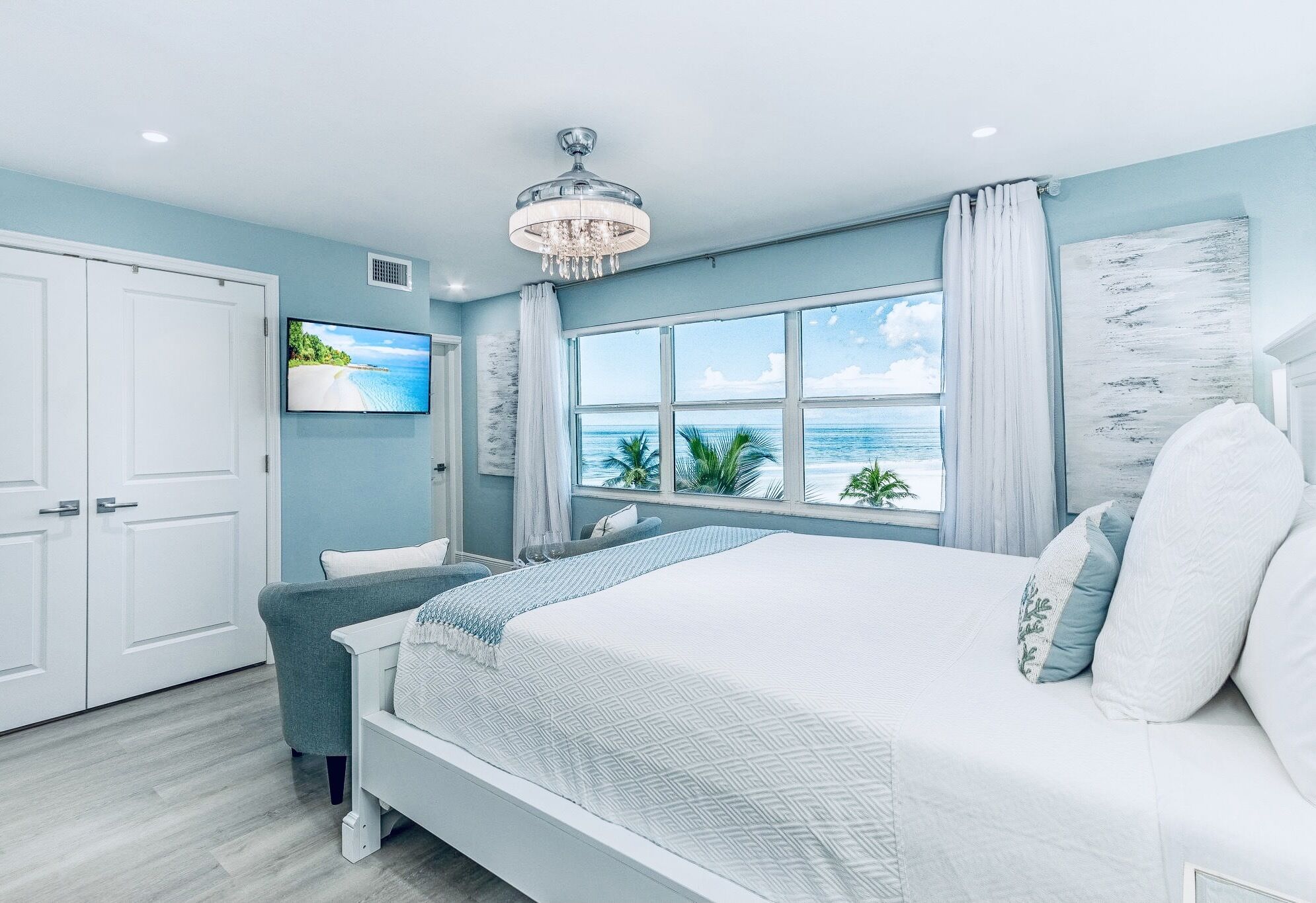 3 bedrooms, desk, iron/ironing board, free WiFi