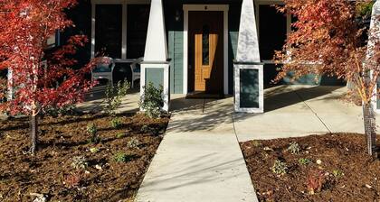 Premier Downstairs Flat in Perfect Down Town Location