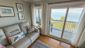 TV - Waterfront! Top floor, corner unit. Beautiful beach & water views! (Tybee Island)