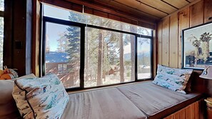 Interior - Spacious 2 Bedroom Condo Great For Friends and Families! Free Village Gondola Ride! (Unit 532 at 1849) by RedAwning (Mammoth Lakes)