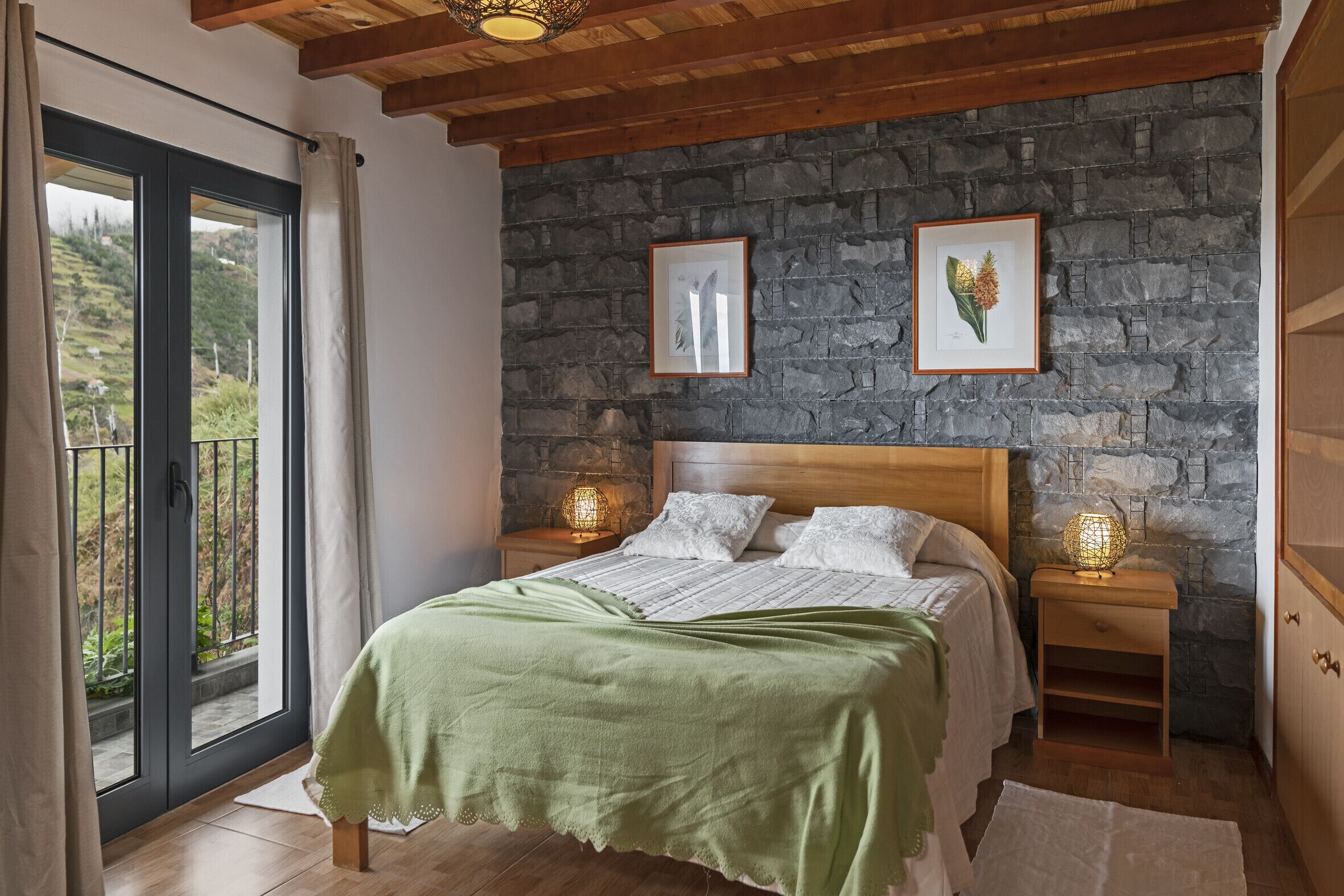 3 多间卧室、熨斗/熨衣板、免费 WiFi、床单