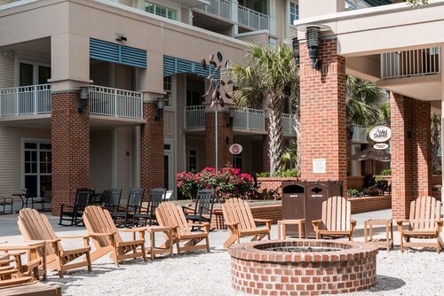 Charming Wild Dunes Cottage with free golf cart