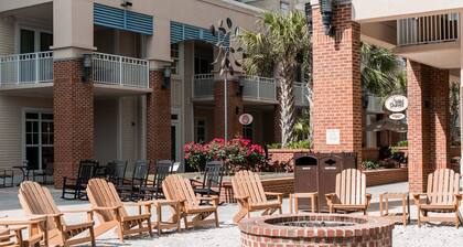 Charming Wild Dunes Cottage with free golf cart