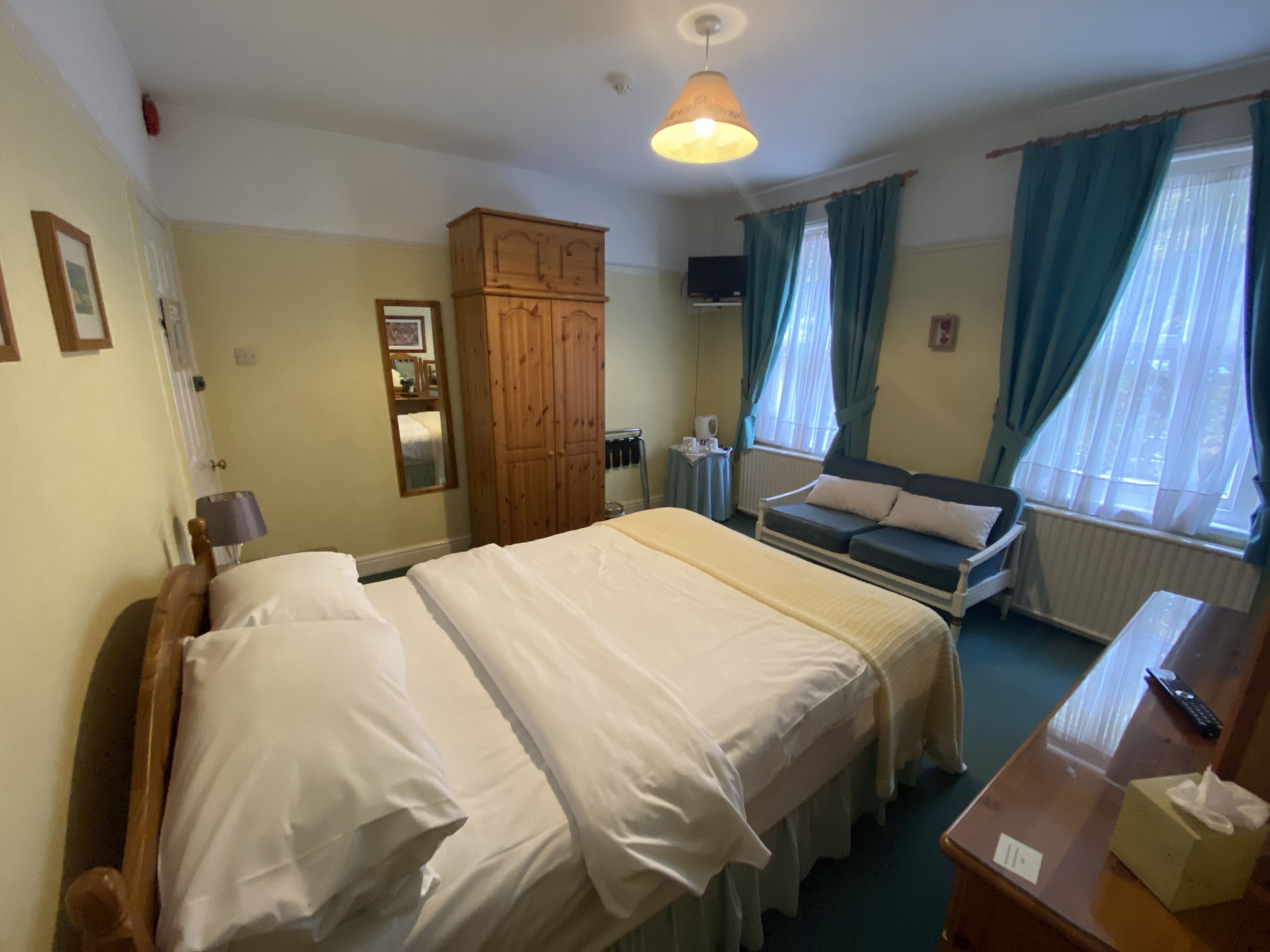 Photo - Pickwicks Guest House
