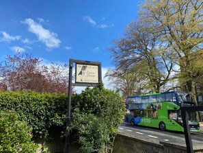 A sign for 'PICKWICK'S Guest House' with a contact number. - Pickwicks Guest House (Oxford)