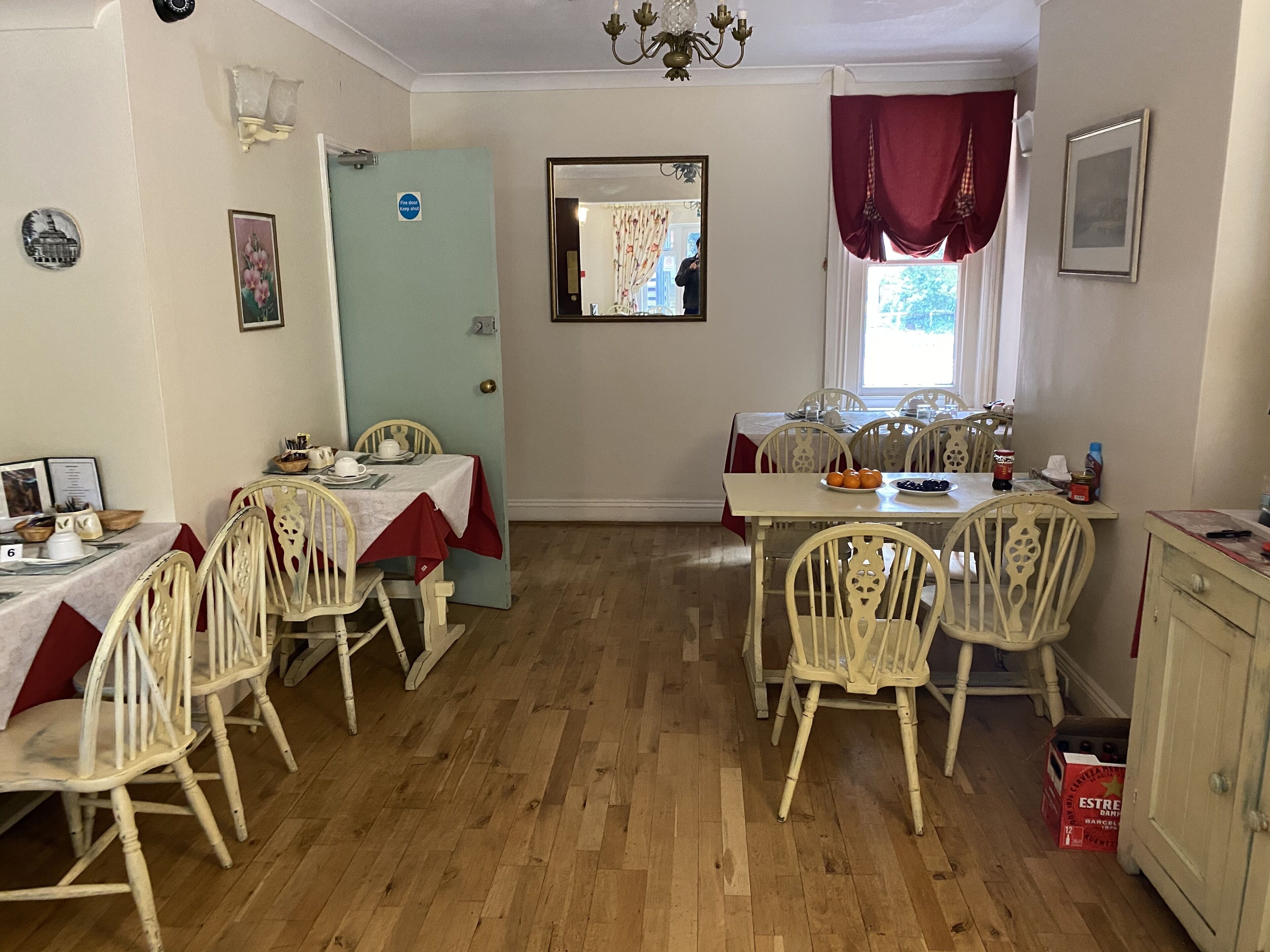 Photo - Pickwicks Guest House