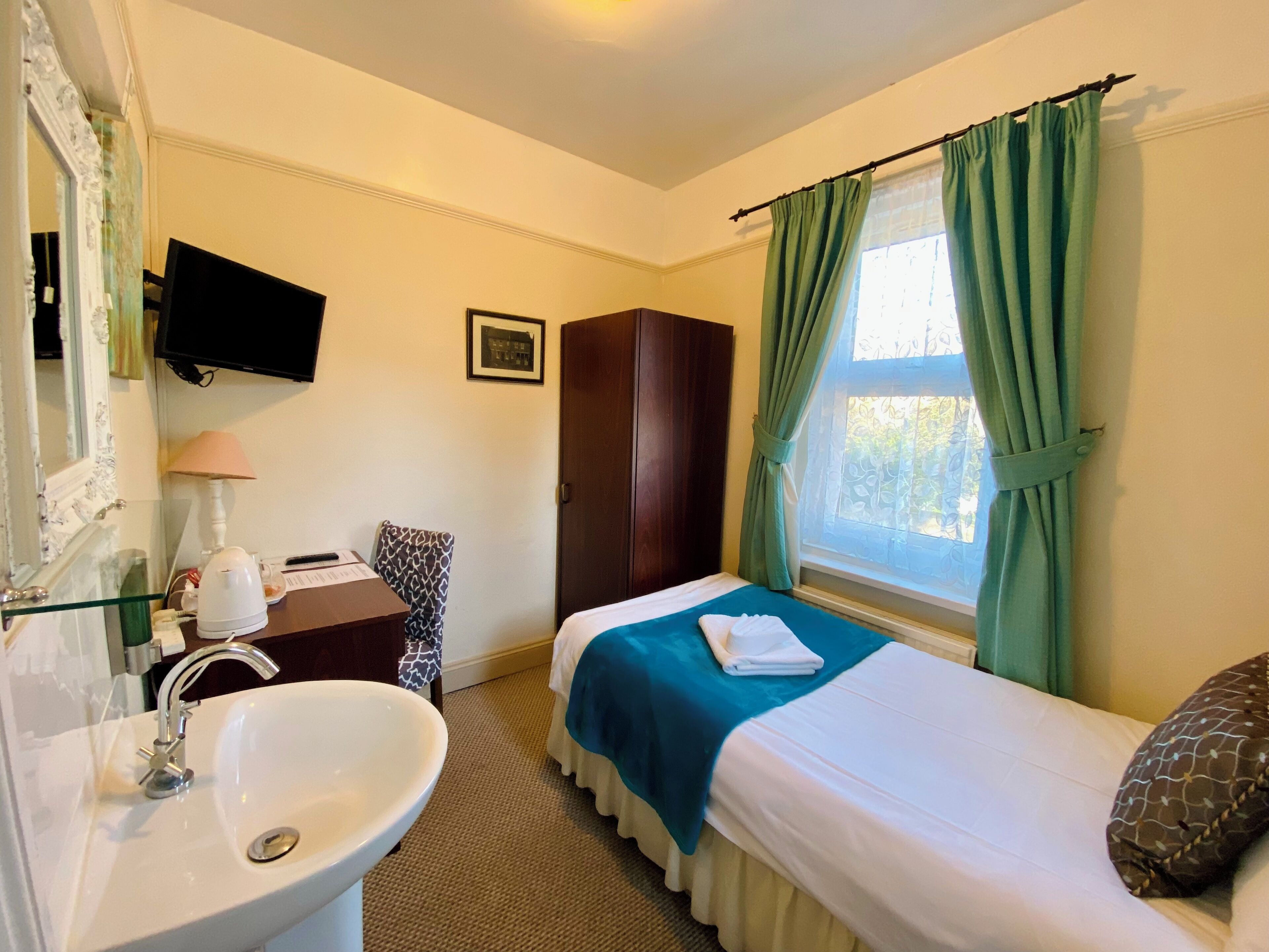Basic Single Room, 1 Single Bed