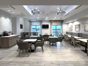 Free breakfast - Merica Inn & Suites (Wills Point)