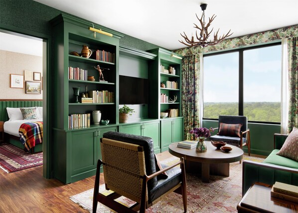 Presidential Suite, 1 King Bed | Living area | 42-inch flat-screen TV with cable channels, TV
